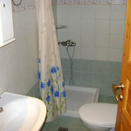 Апартаменты Spiro's